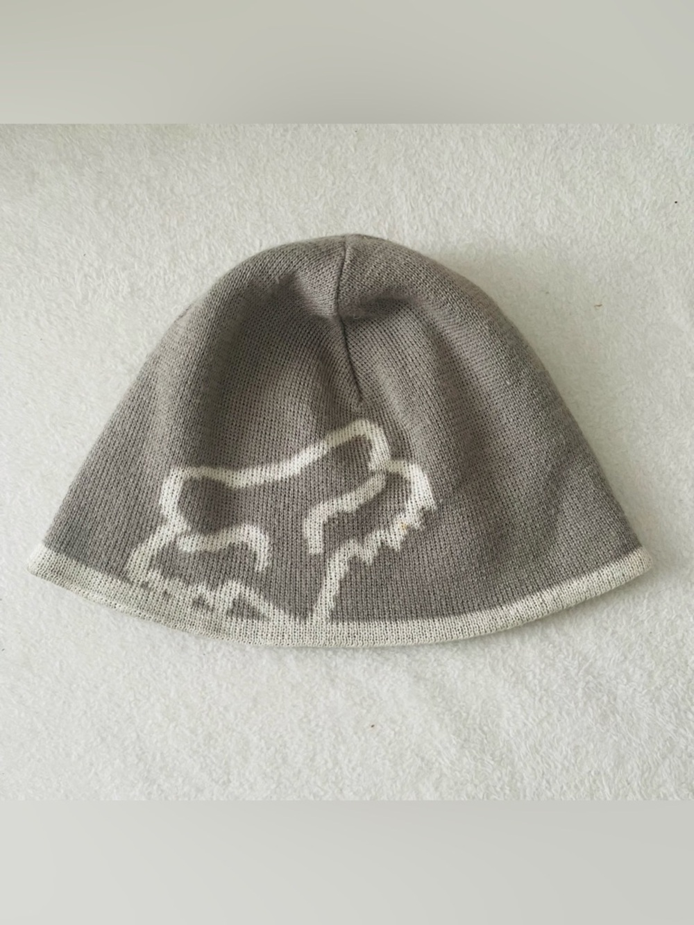 SOLD - Fox Racing Y2K Men Beanie Reversible Gray White Fox Head Dirt Bike Punk